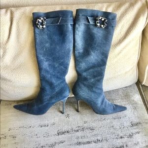 Comme La Garonn pair of denim boots. Made in Italy